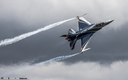 F16