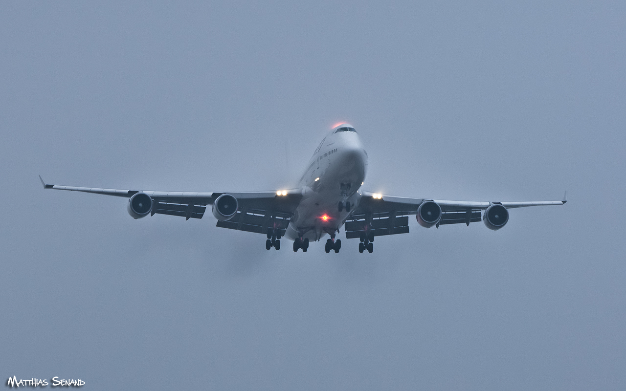 B747