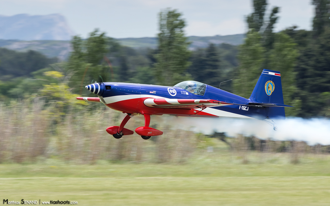 Extra 330SC